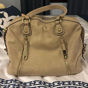 purse in perfect condition